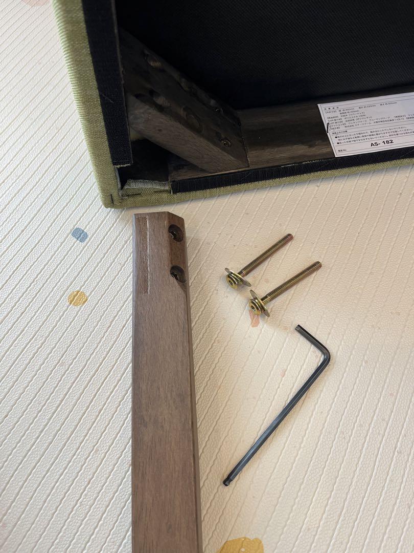 【りん】ダイニングチェア 緑 グリーン クッション性 ウレタン 背もたれ
