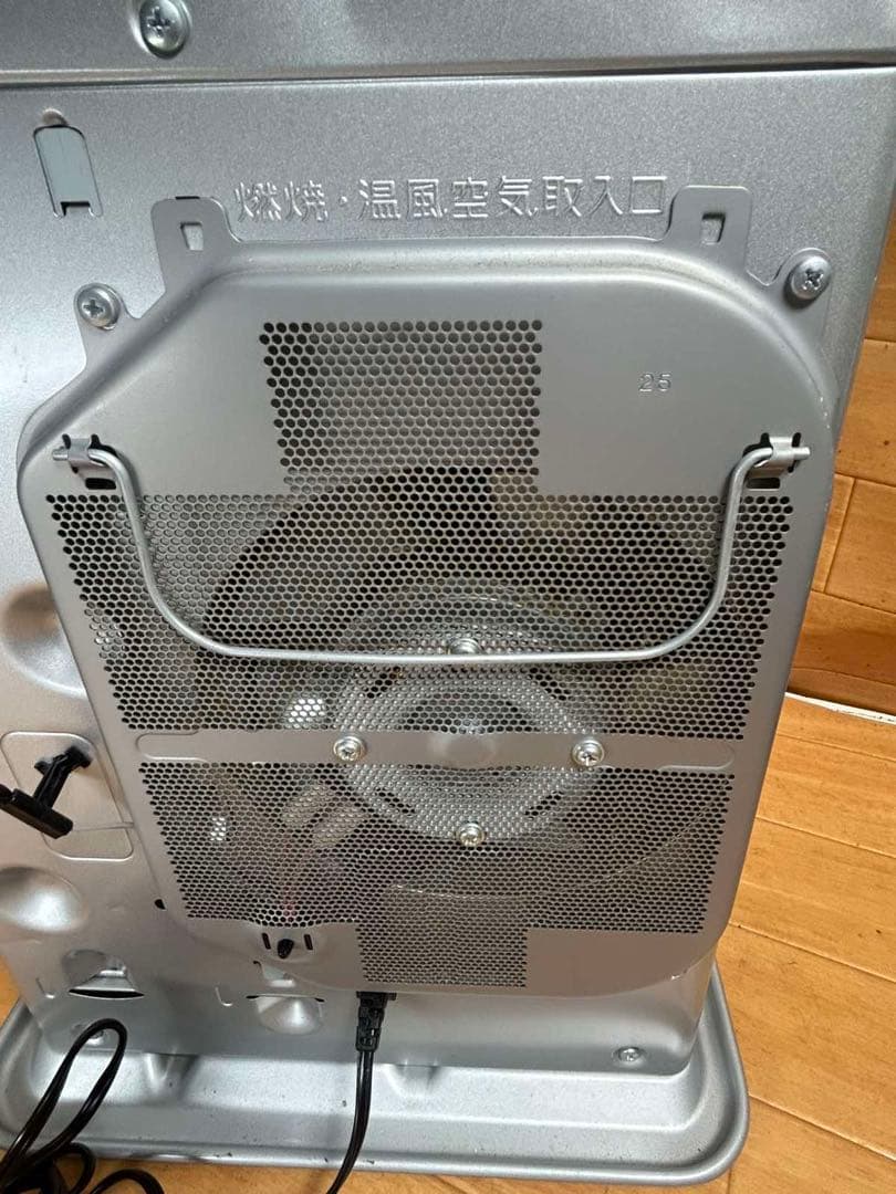 DAINICHI石油ファンヒーターFW-25S4 やや傷や汚れあり
