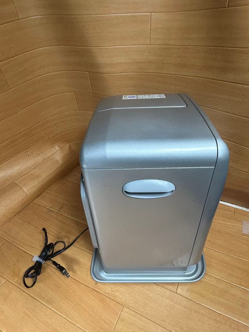 DAINICHI石油ファンヒーターFW-25S4