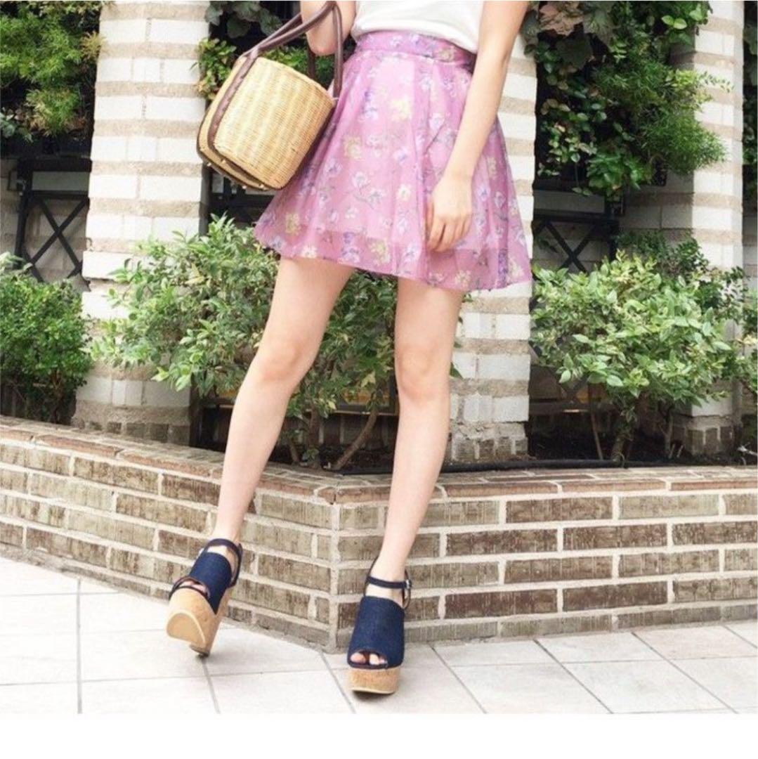 メルカリ Dazzlin ダズリン 花柄シアースカート ピンク ミニスカート 1 222 中古や未使用のフリマ
