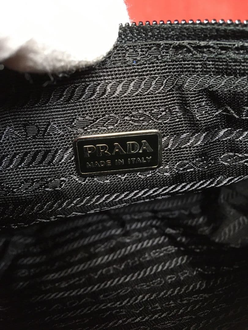 プラダ　ポーチ