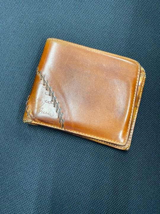ベルルッティ　財布