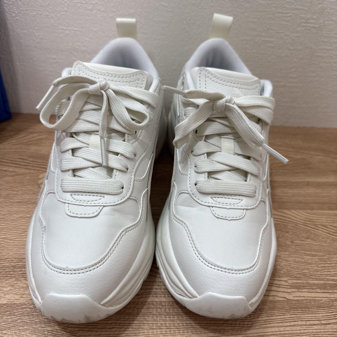 【美品】PUMAシリア ウェッジSD 401830 美品】PUMAシリア ウェッジ SD 401830 ABC-MART限定 - メルカリ