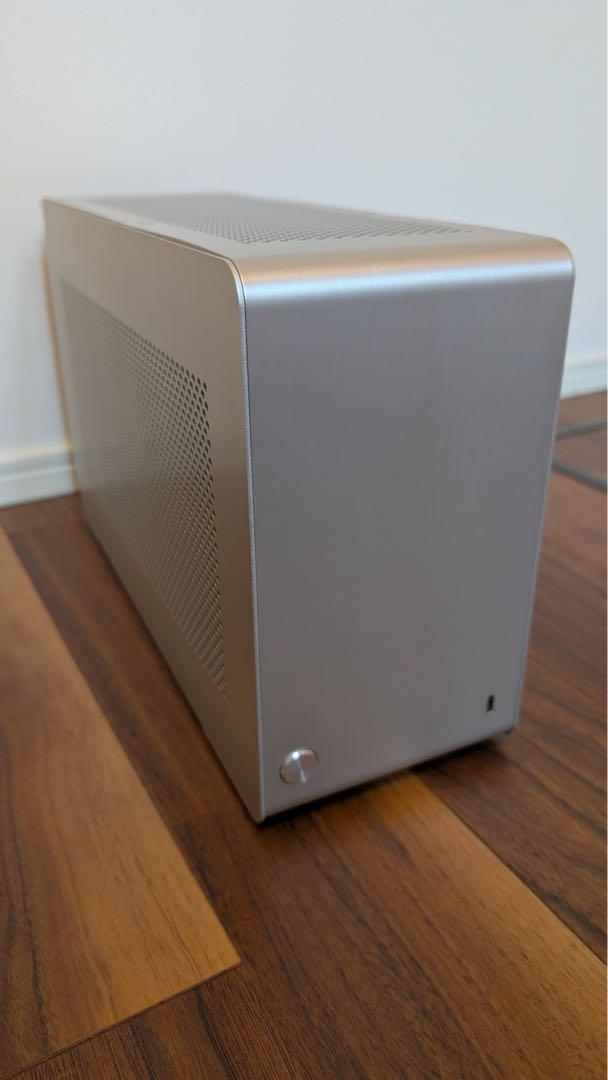 Dan Cases A4-SFX v4 冷却ファン付