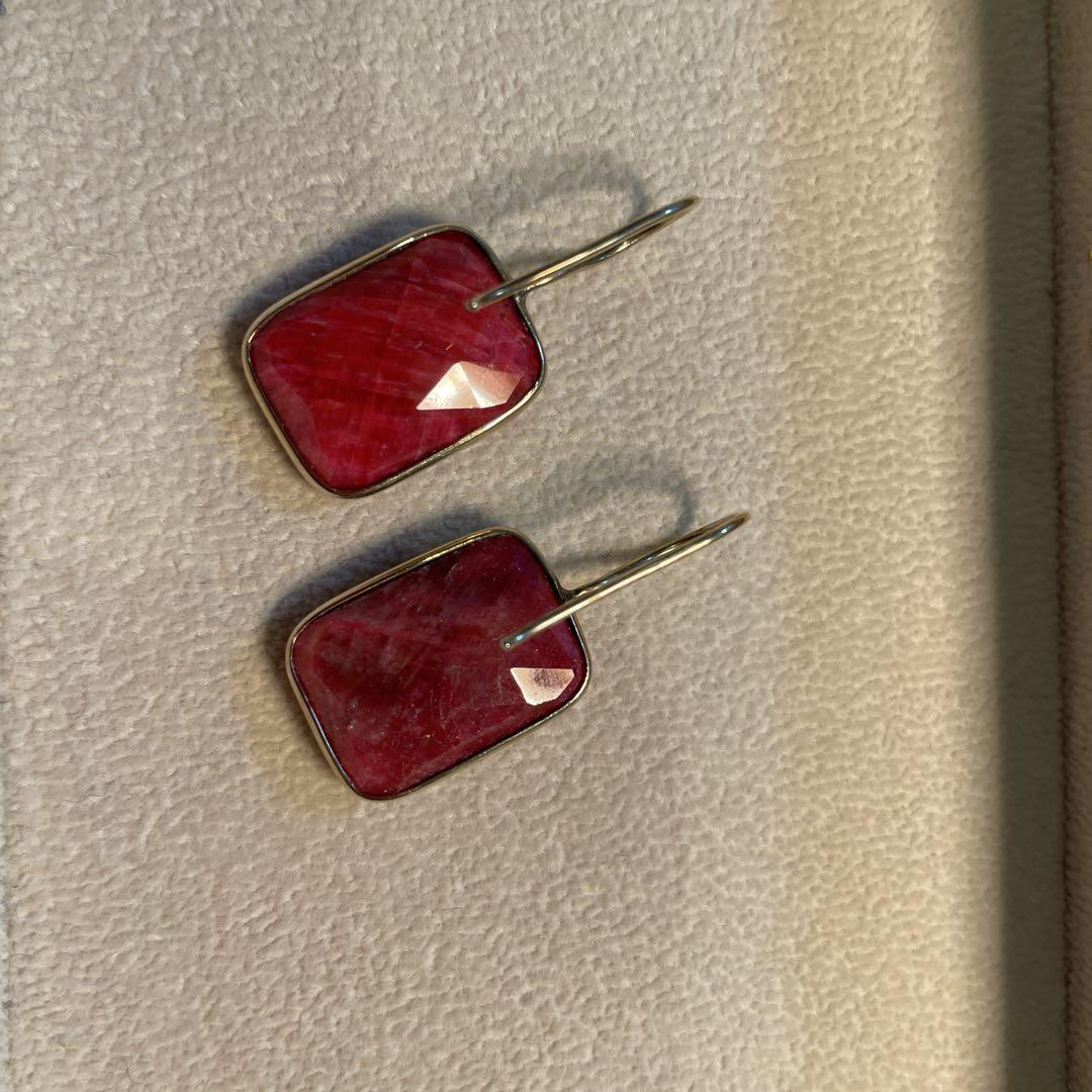 ピアス