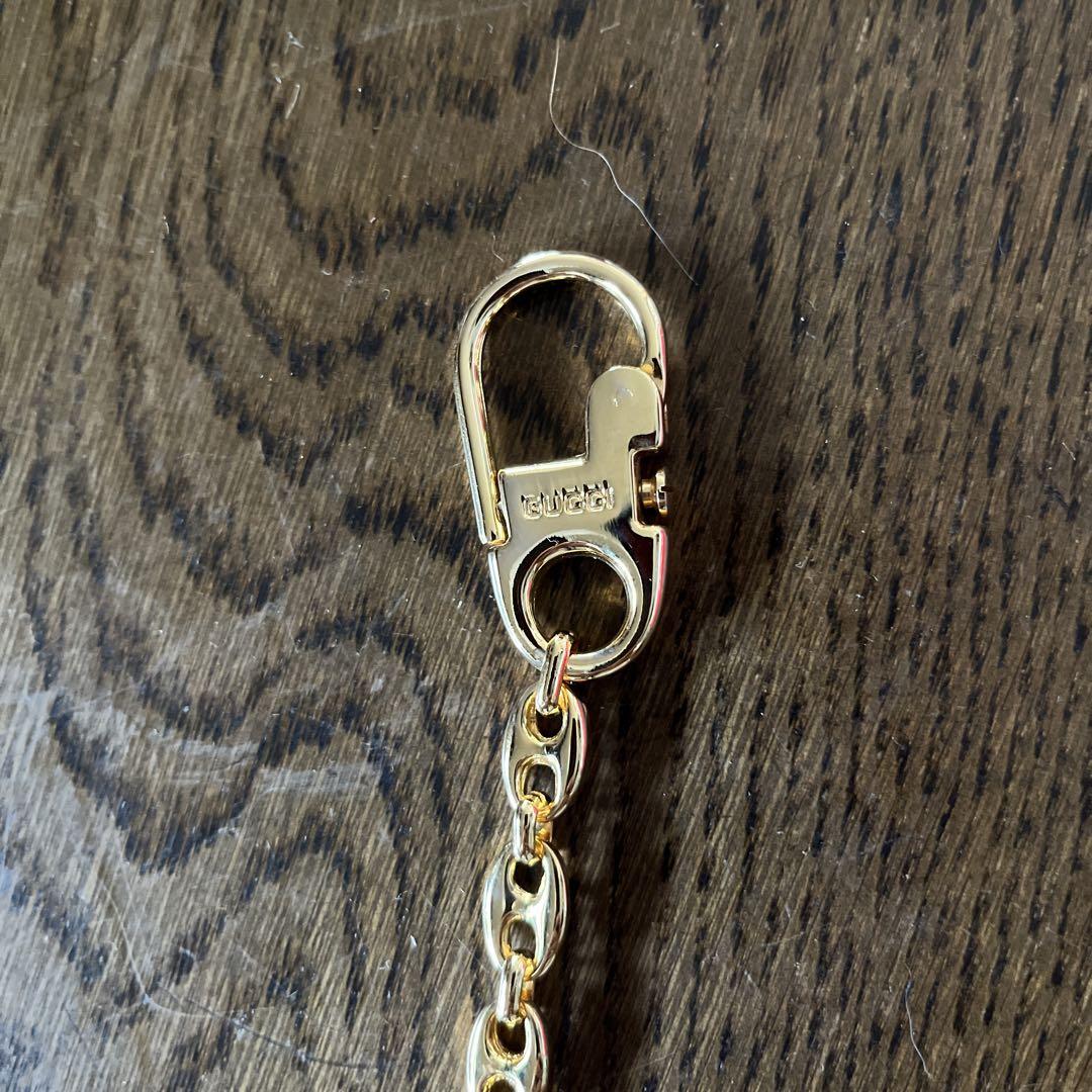 GUCCI ダブルGロゴ キーホルダー GUCCI ゴールド ダブルGロゴ キーホルダー - メルカリ