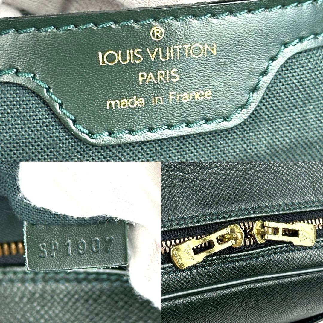 極美品 ルイヴィトン タイガ リポーターPM M30154 ショルダーバッグ 緑 極美品 ルイヴィトン タイガ リポーターPM M30154 ショルダーバッグ 緑