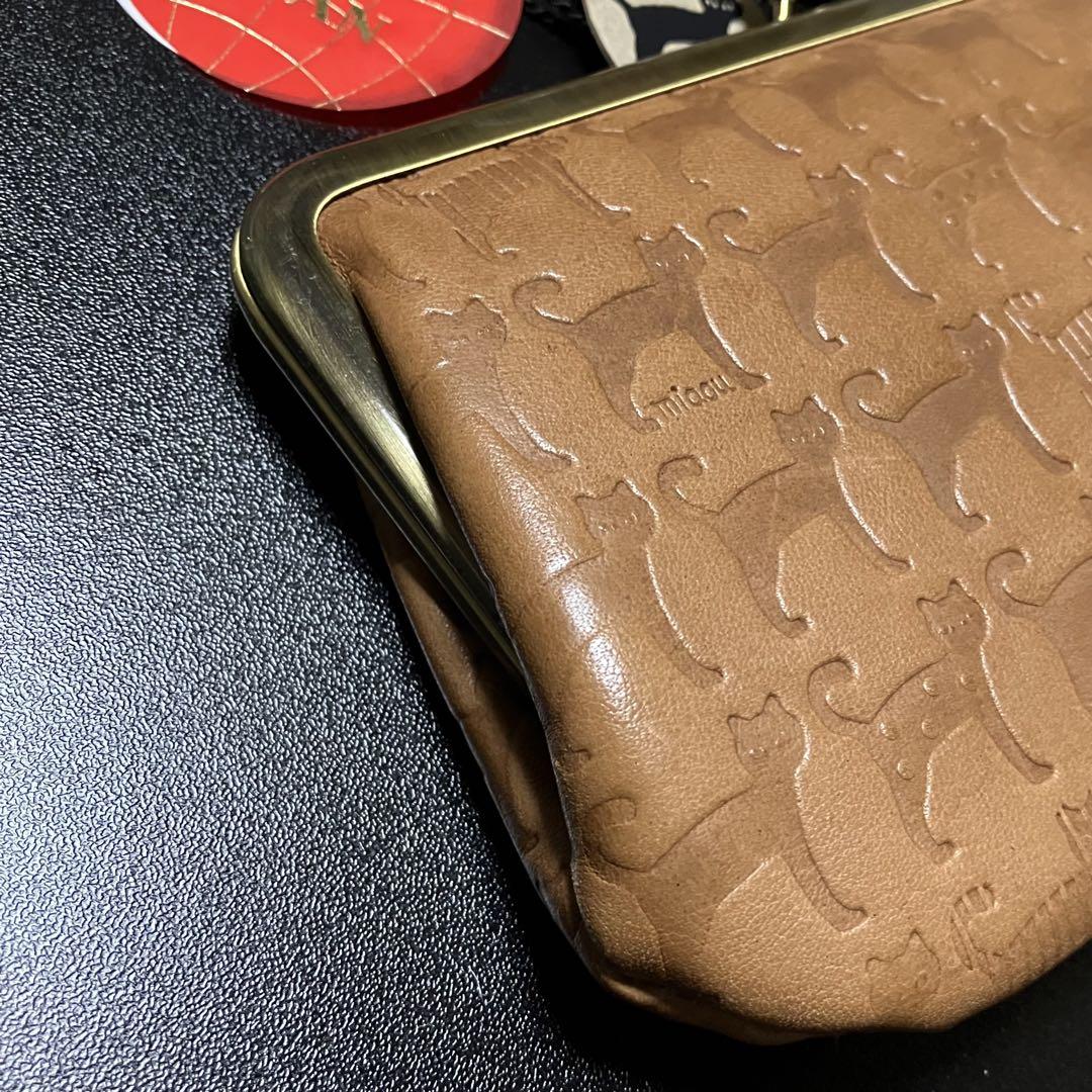 美品 un signet アンシグネ 牛革 がま口 長財布 猫柄 型押し
