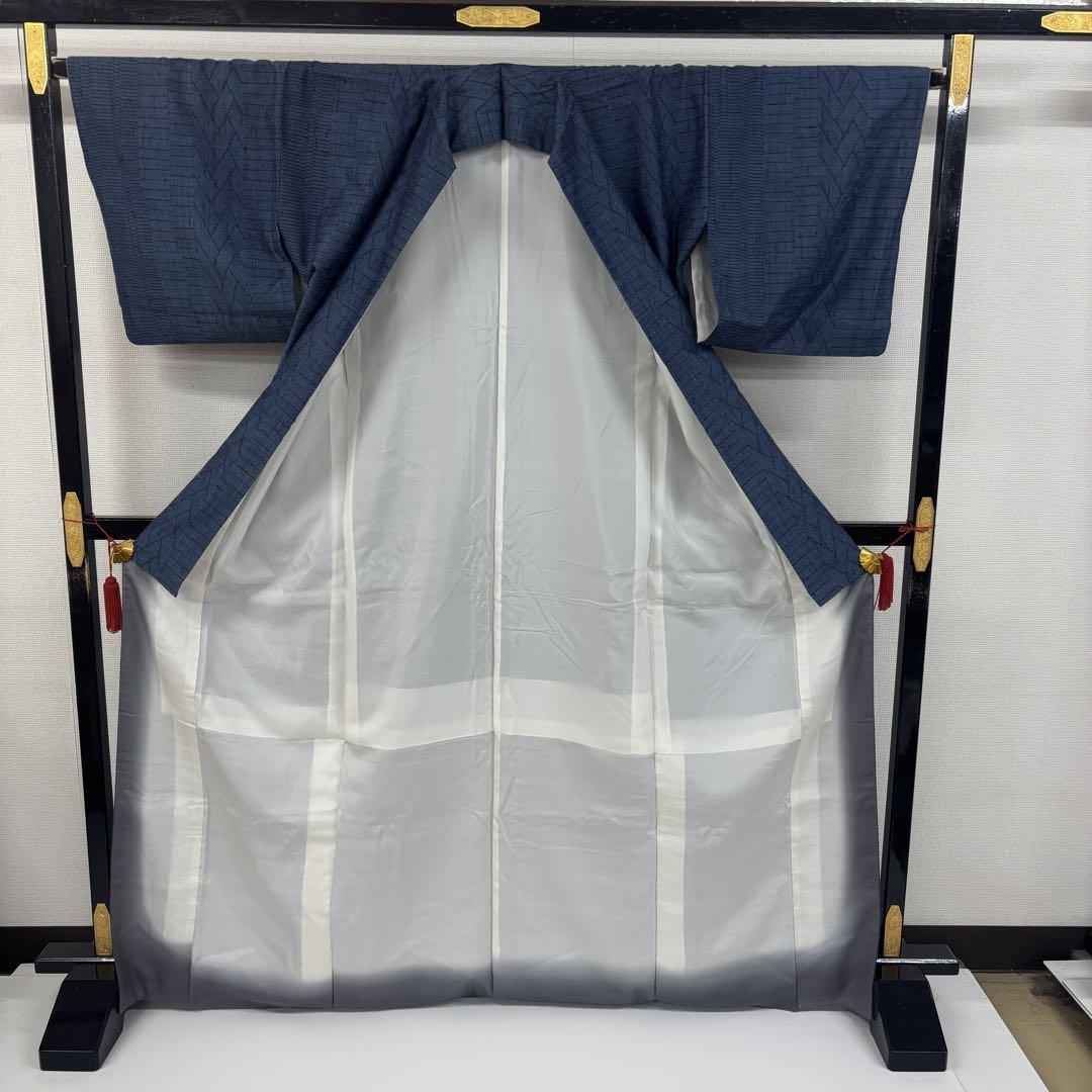 kk241 紬 紺色着物 ヘリンボーン柄