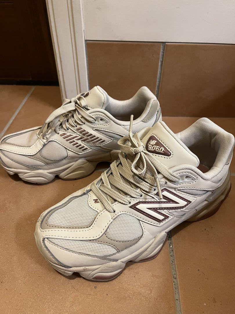 New Balance U9060 スニーカー ベージュ