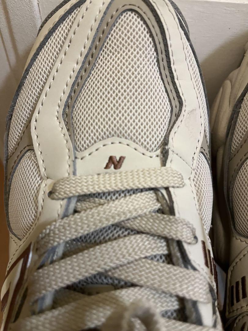 New Balance U9060 スニーカー ベージュ