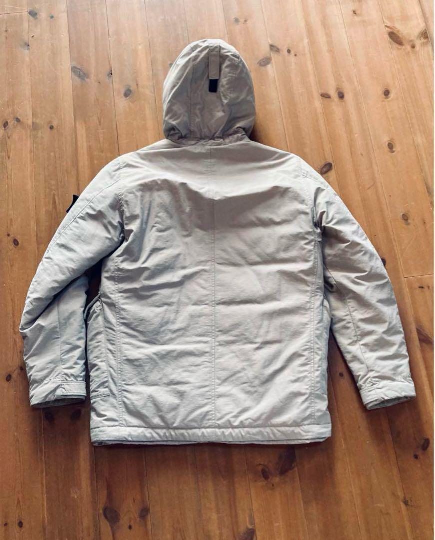 期間限定特別価格‼️Stone Island ストーンアイラン ダウンジャケット