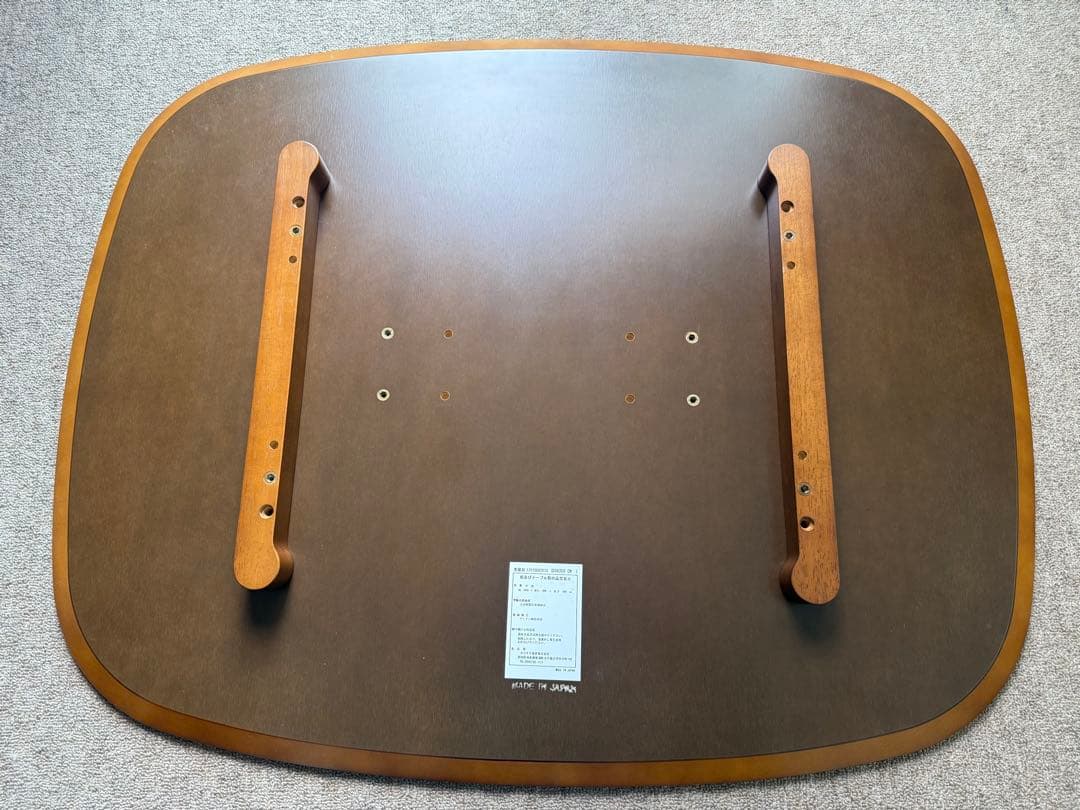 カリモク Dテーブル目立った傷や汚れなし