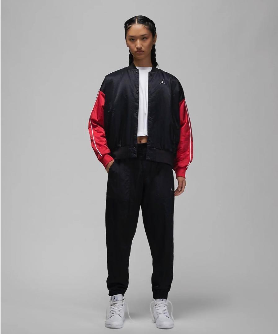 新品　NIKE jordan 2XLサイズ　フライトジャケット黒　赤　ウィメンズ