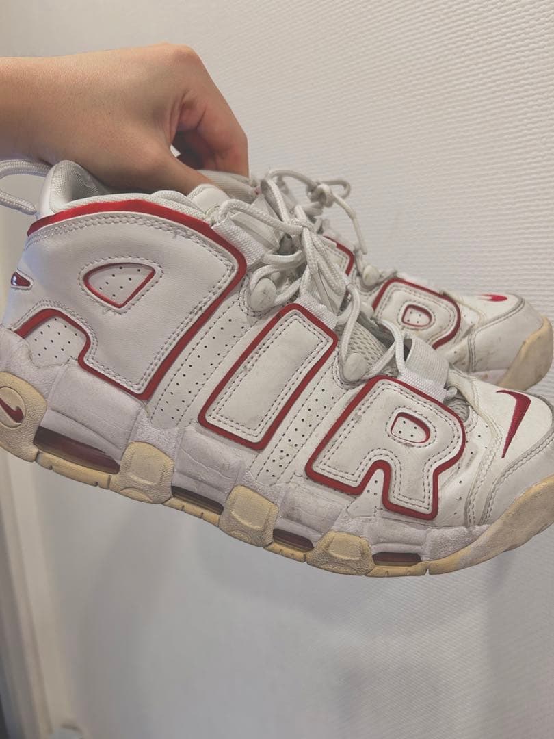 ナイキ　エアモア　アップテンポ　モアテン　白赤