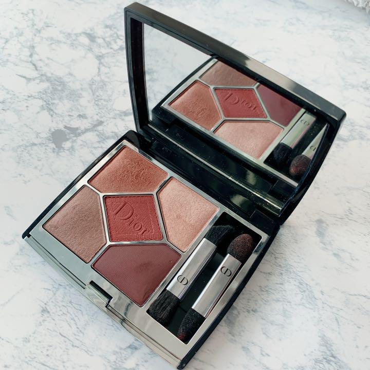 Dior ディオールアイシャドウ689