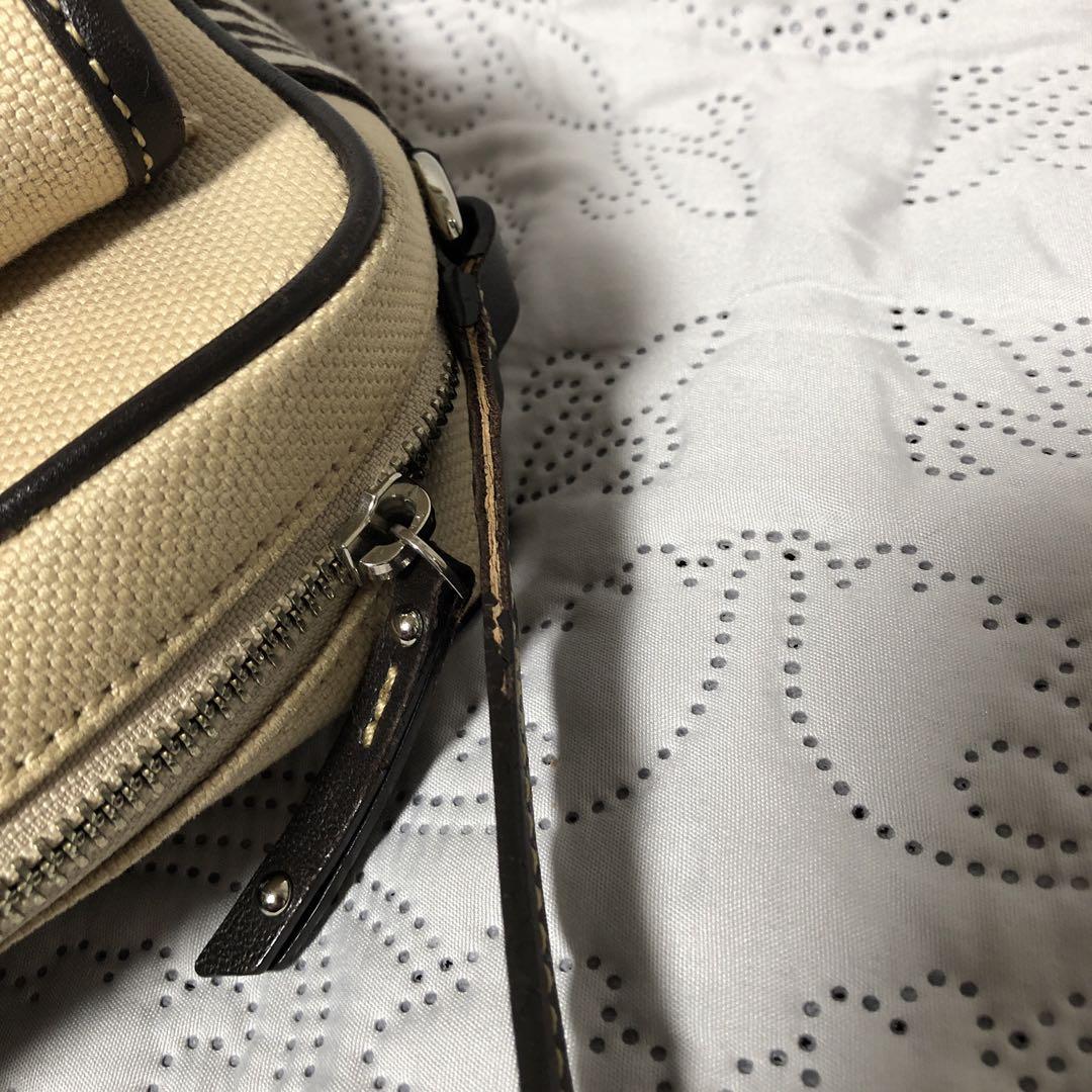 Burberry ベージュ ストライプ ショルダーバッグ