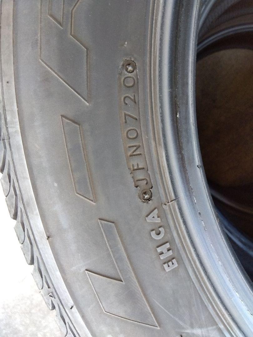 ②送料込み　ハイエース等　BRIDGESTONE 215/60R17 2本