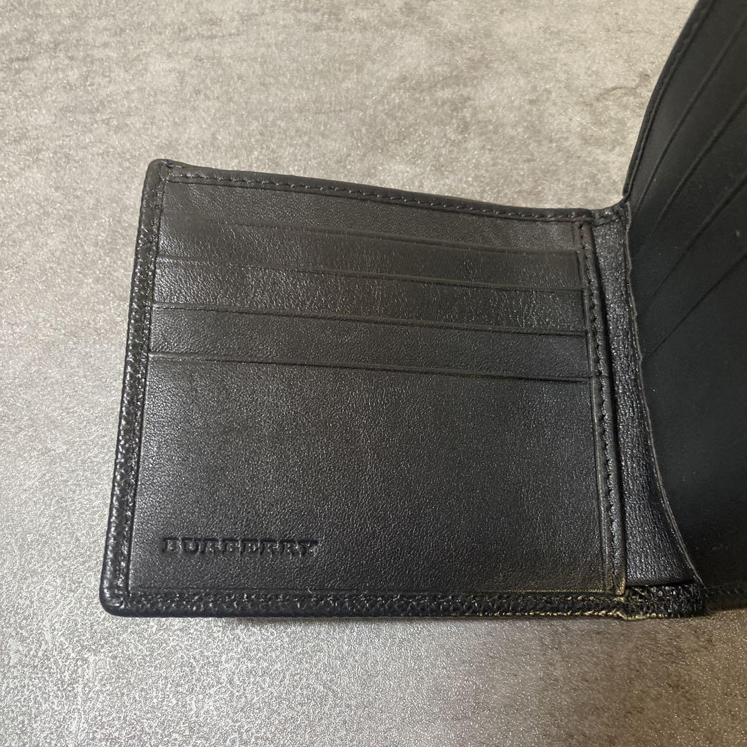 ✨箱付き完備品✨バーバリー　二つ折り財布　黒　ノバチェック
