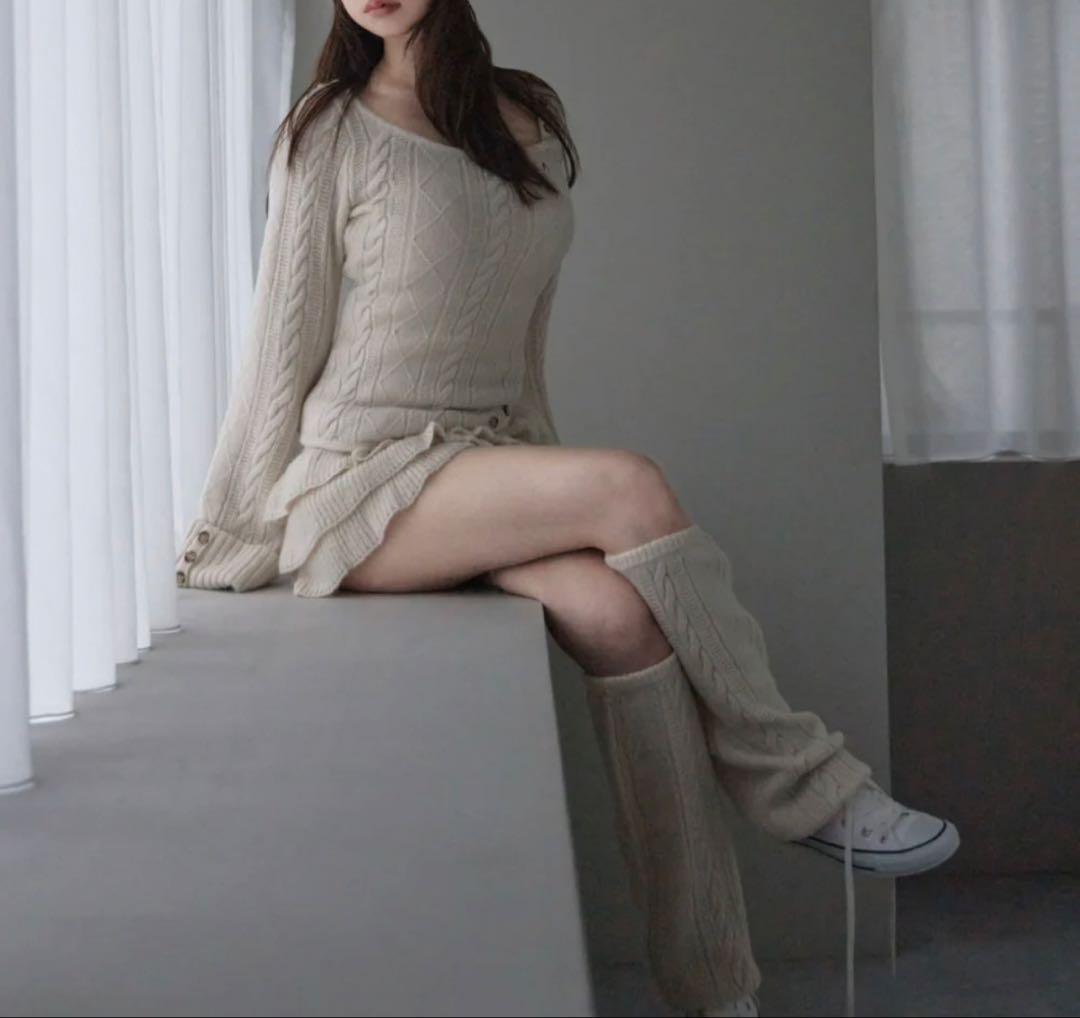 andmary Leia frill set up