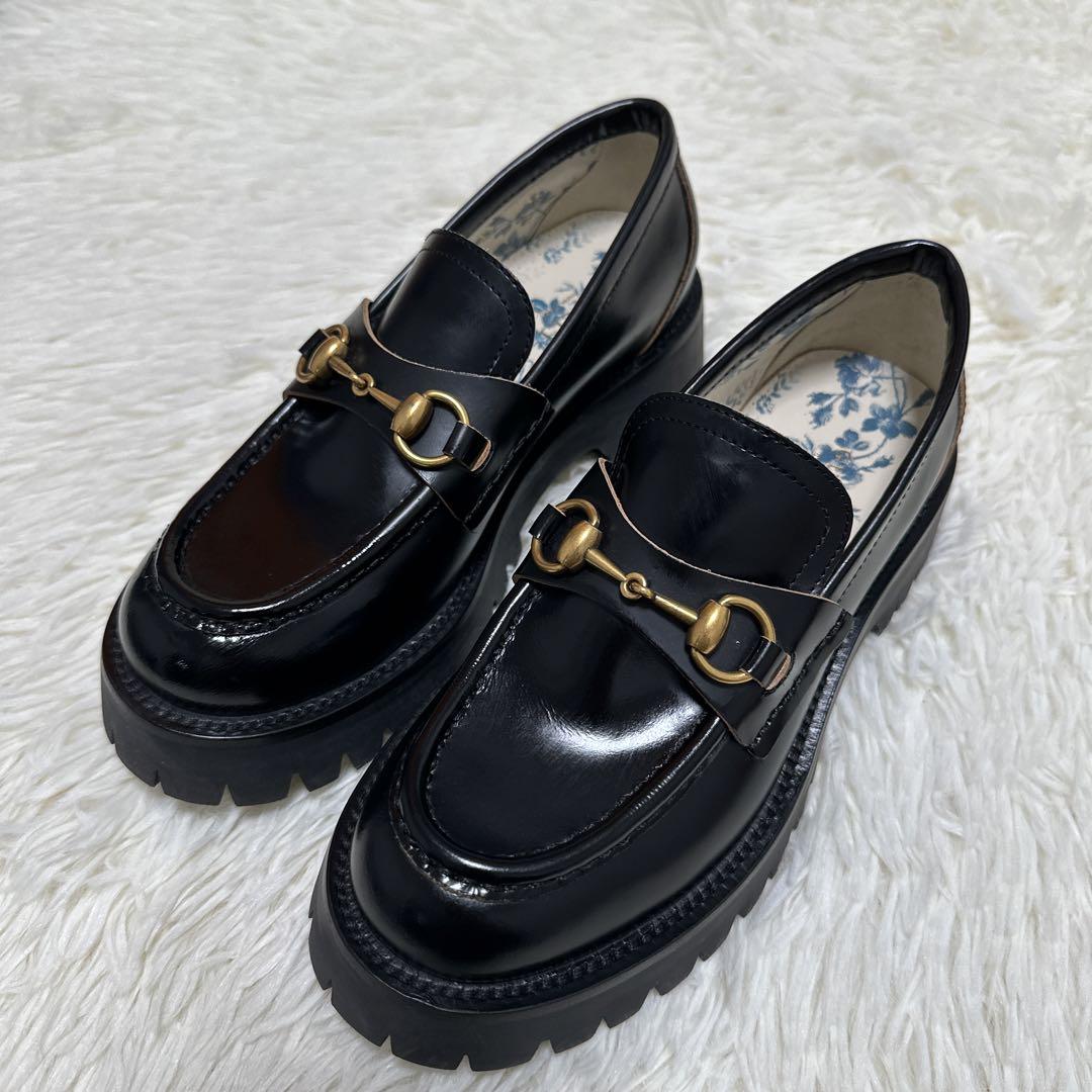 GUCCI ホースビットローファー