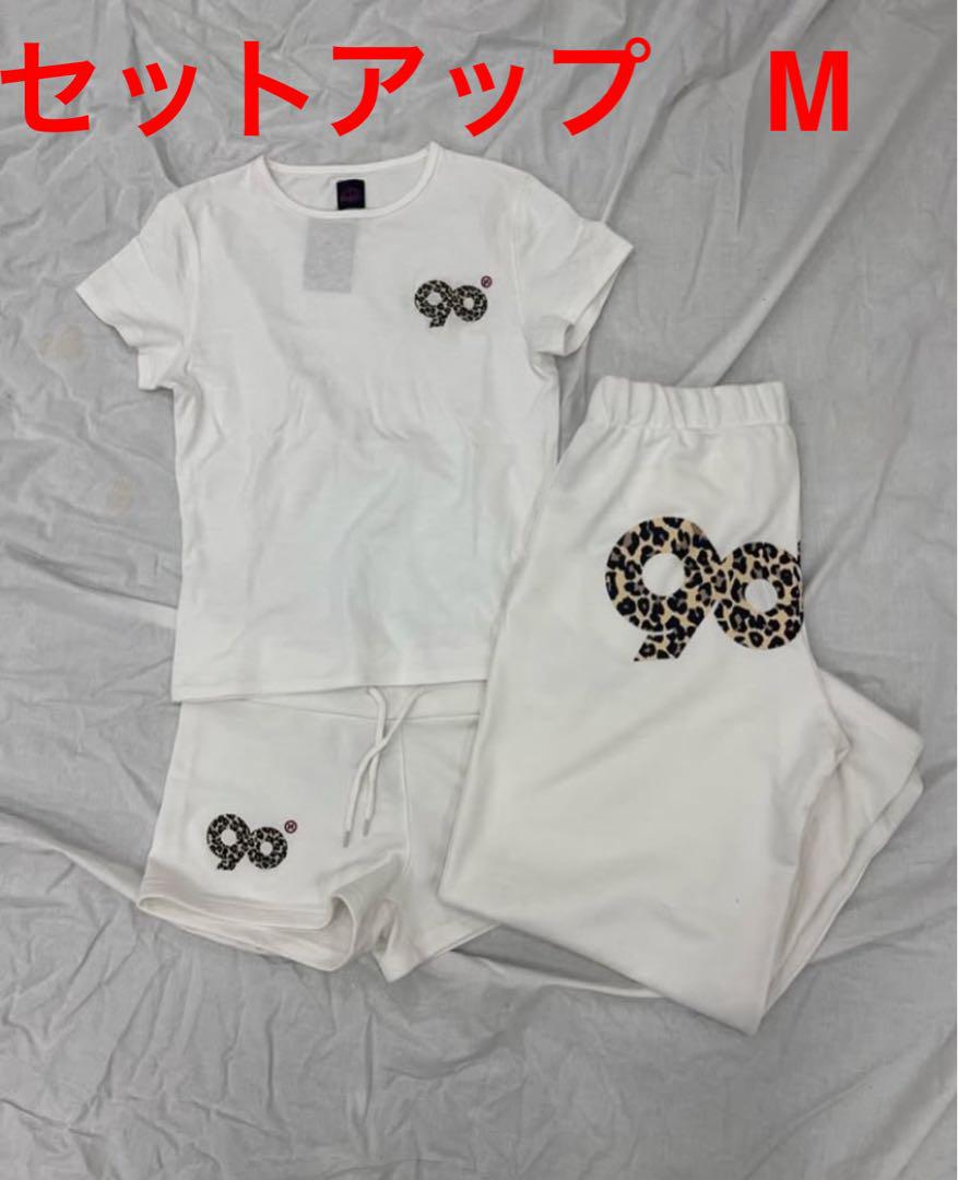90 Logo Girl Cropped Tee Mサイズ Tシャツ 90 Logo Girl Cropped Tee – YZ