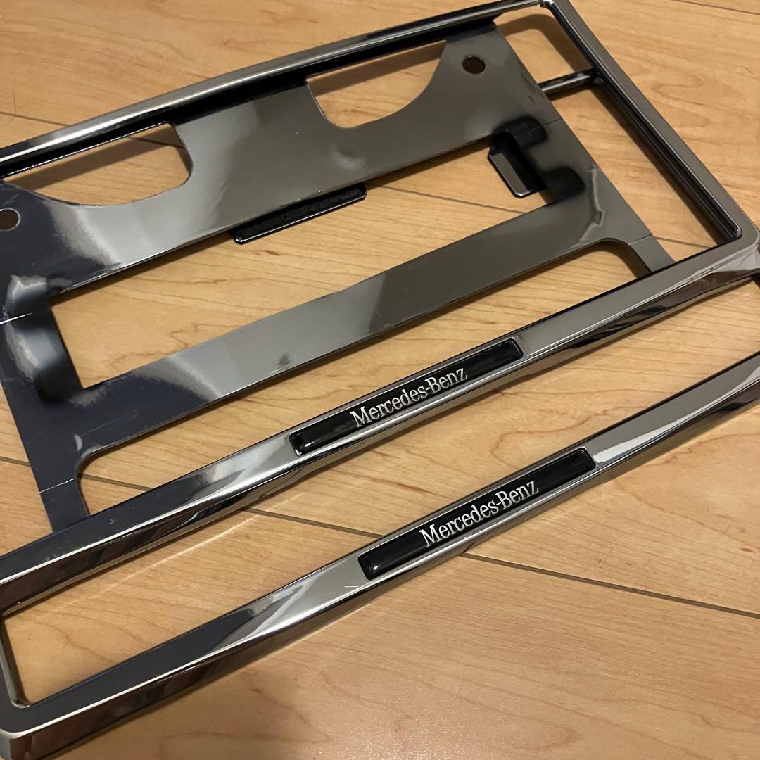メルセデスベンツ純正　ナンバーフレーム　Mercedes Benz