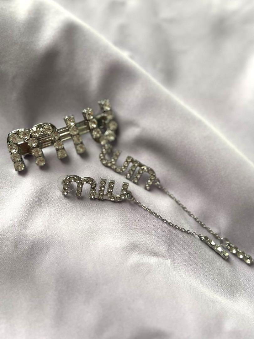 miu クリスタル装飾 シルバーピアス バレッタ - メルカリ