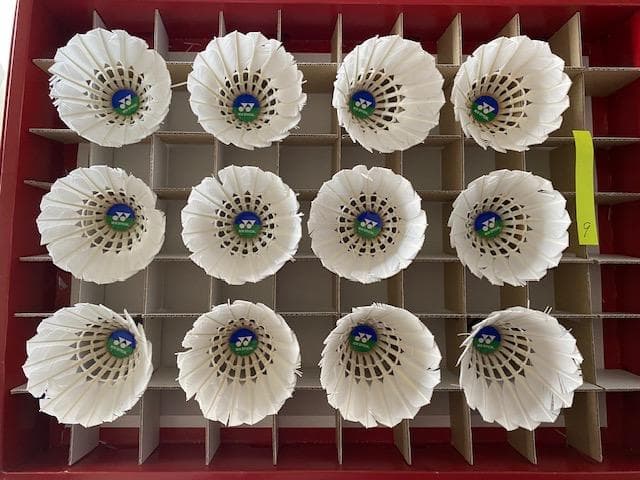 ③中古YONEXシャトルコック(ニューオフィシャル) ③中古YONEXシャトルコック(ニューオフィシャル)