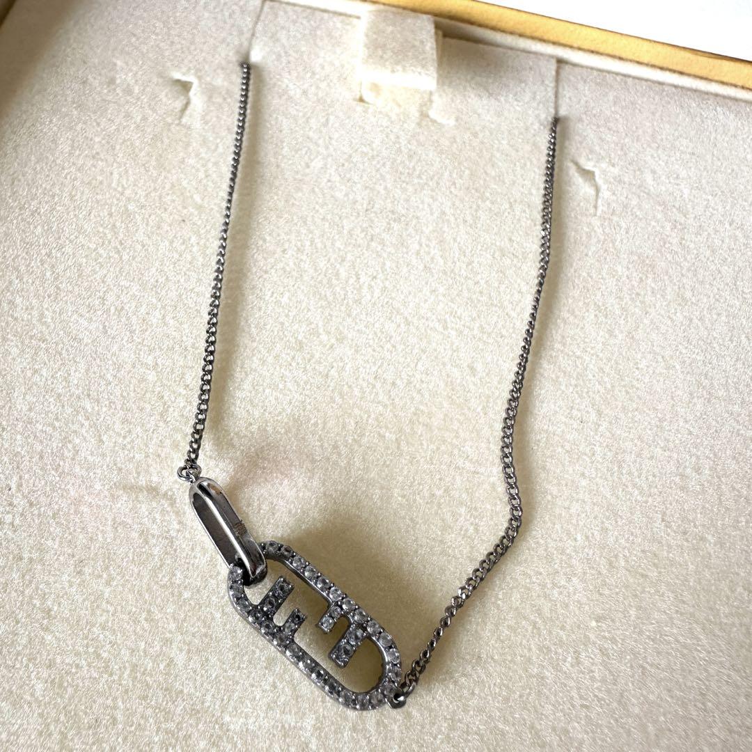 シルバー