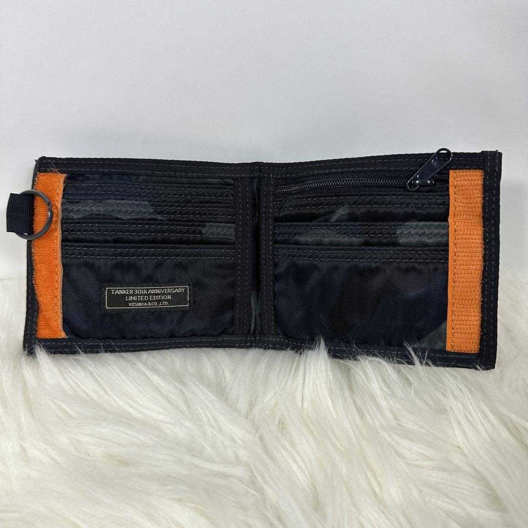 【極美品】PORTER タンカー３０周年限定二つ折り財布 ネイビー×カモフラ 極美品] PORTER タンカー 30周年 財布 カモフラ ネイビー 限定