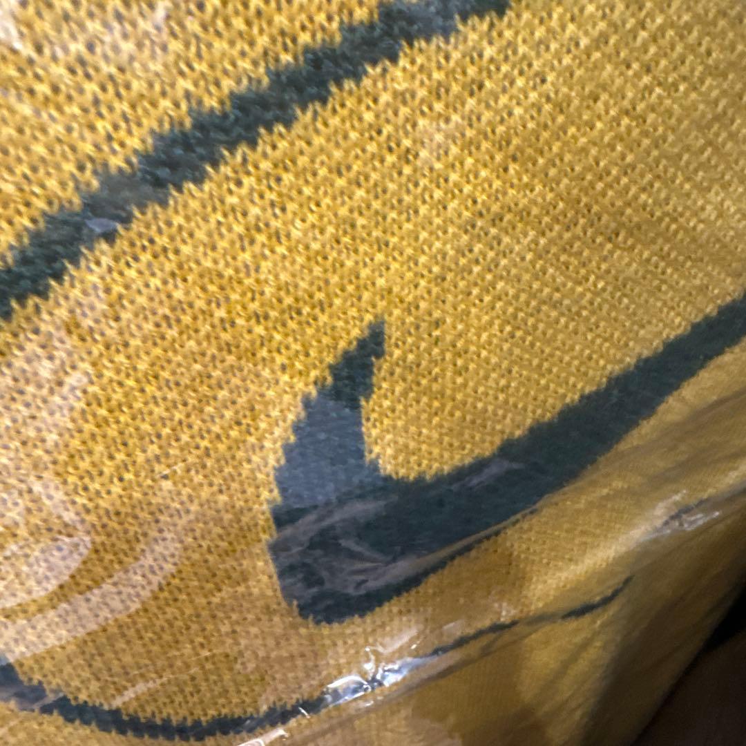 Supreme Nike Air Max Sweater Vest黄色 Supreme Nike Air Max Sweater Vest黄色