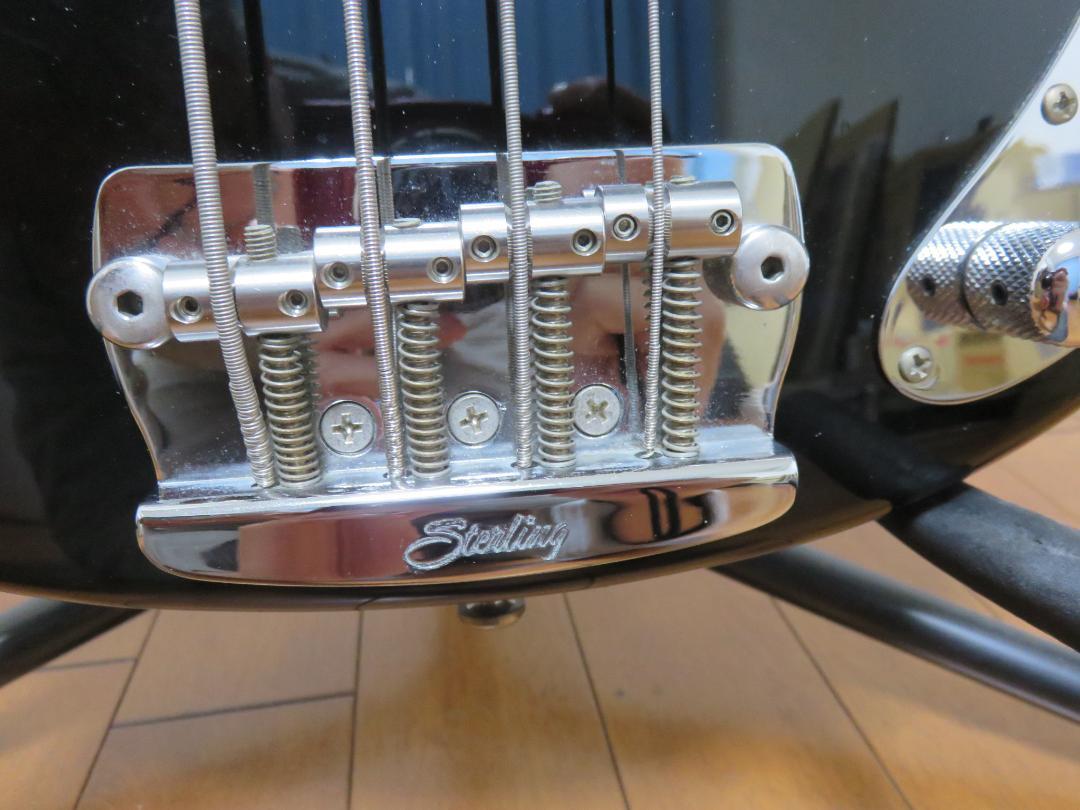 Sterling by Musicman Ray34　ブラック　4弦ベースギター