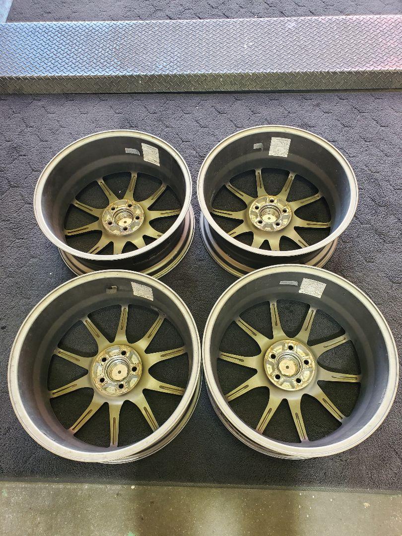 軽量　Kosei レーシングKZ SF 18インチ　PCD100 プリウス　86