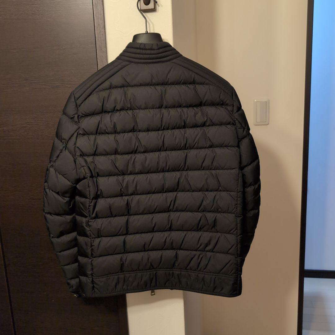 MONCLER　ダウンジャケット　AMIOT
