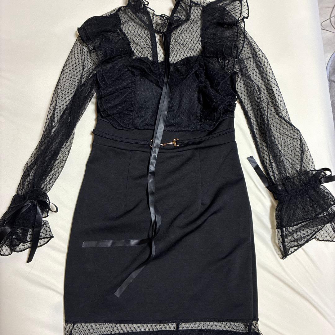 ブラックシースルードレス