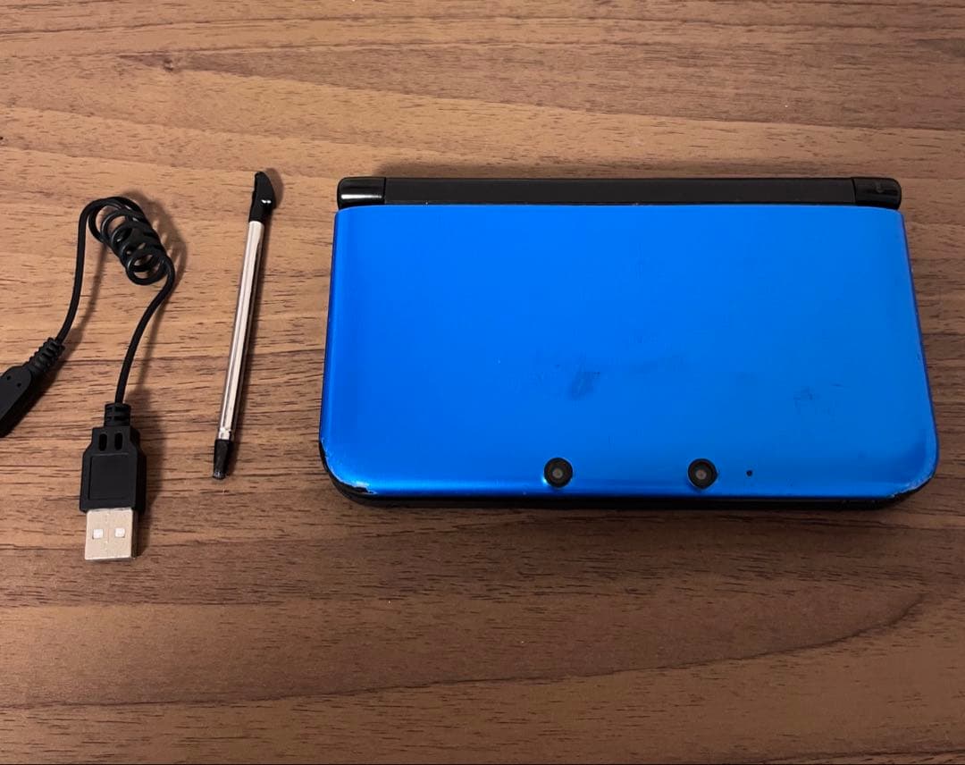 ニンテンドー3DS LL 本体 青　不備あり