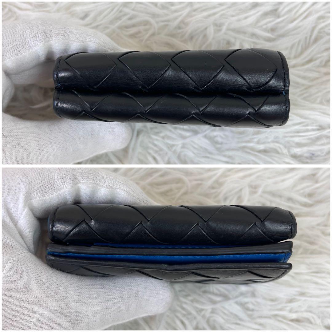 現行/美品/RFID搭載✨ボッテガ 三つ折り財布 イントレチャート ブラック 青