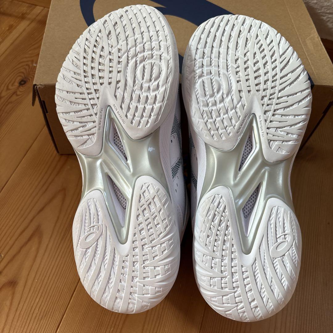 asicsゲルフープv16