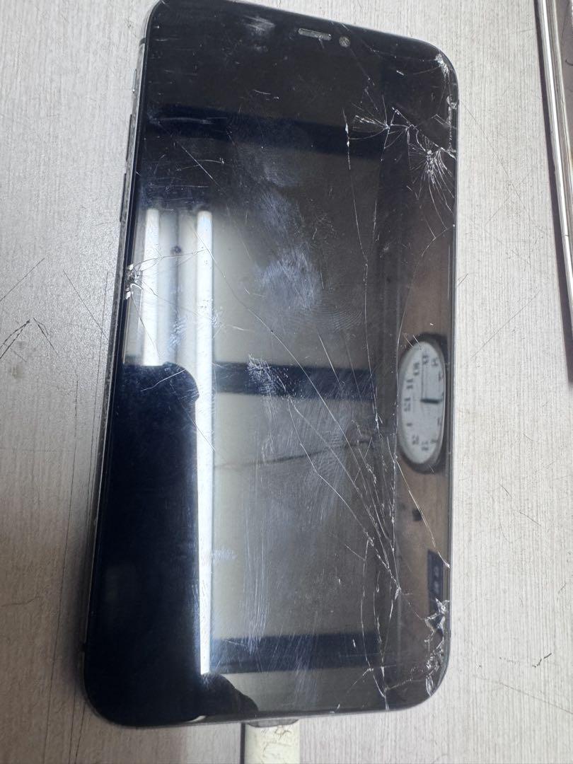Apple iPhone11 64GB SIMフリー ジャンク品