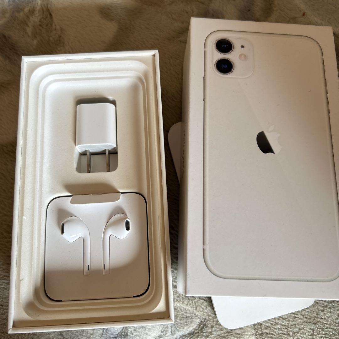 iPhone 11 ホワイト 64 GB SIMフリー　美品