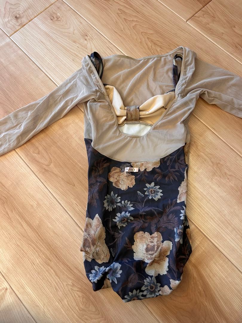Stina 花柄長袖レオタード