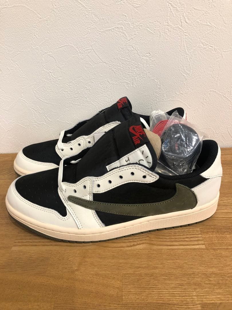 即発送Travis Scott × Nike WMNS Air Jordan 1 素晴らしい品質 65416円