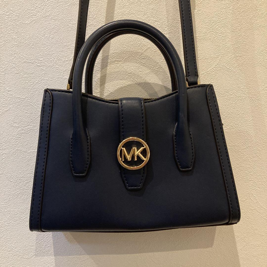 MICHAEL KORS ネイビー ショルダーバッグ - メルカリ