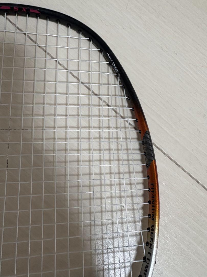 バドミントンラケット　YONEX ISOMETRIC SWING POWER