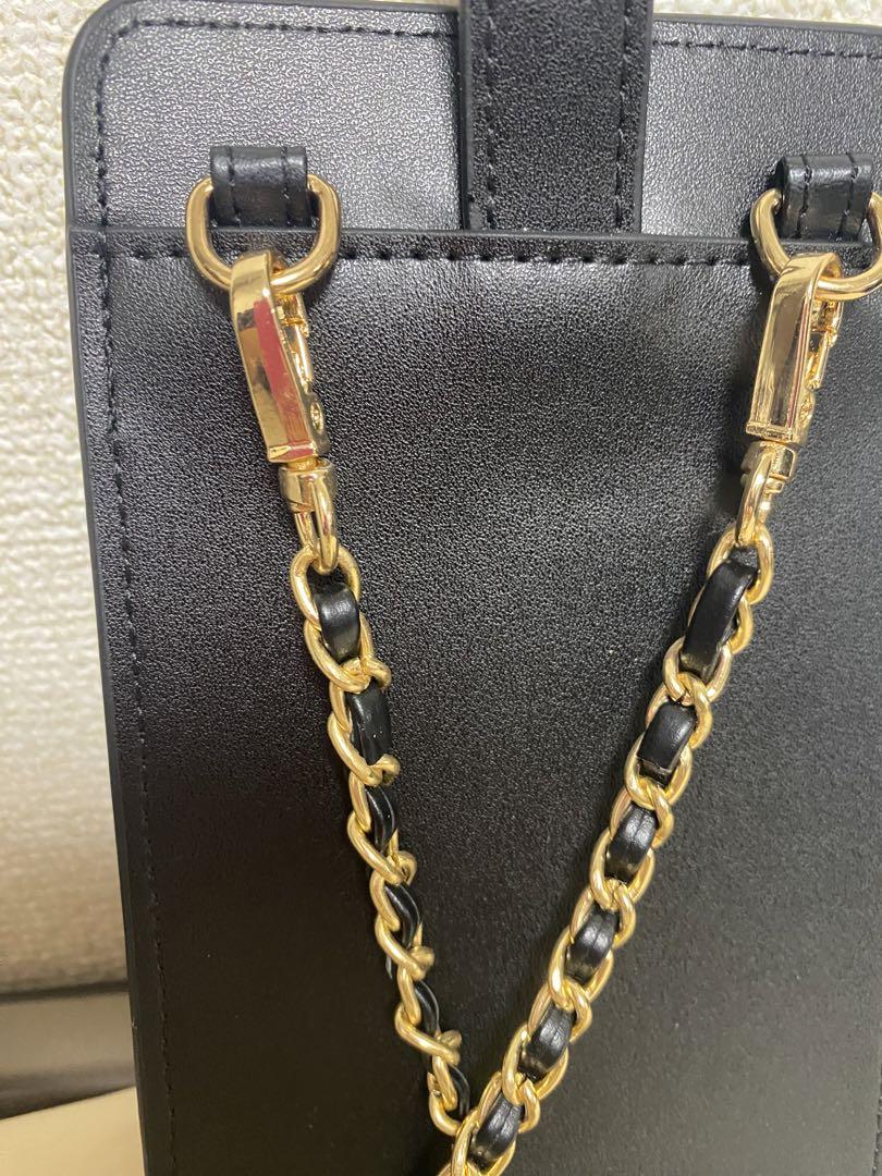 CHANEL シャネル ノベルティ ココクラッシュ スマホ ショルダー