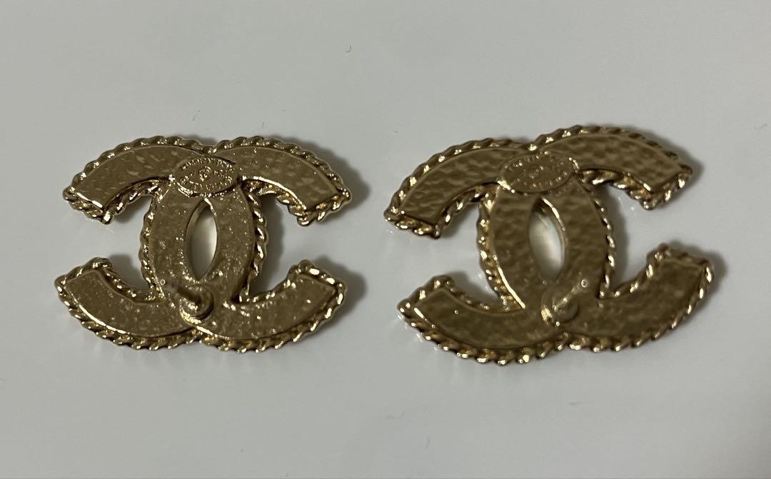 CHANEL CCロゴ ピアス