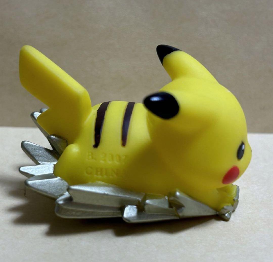 値下レア品】ポケモンフィギュア ピカチュウ、カイリュー