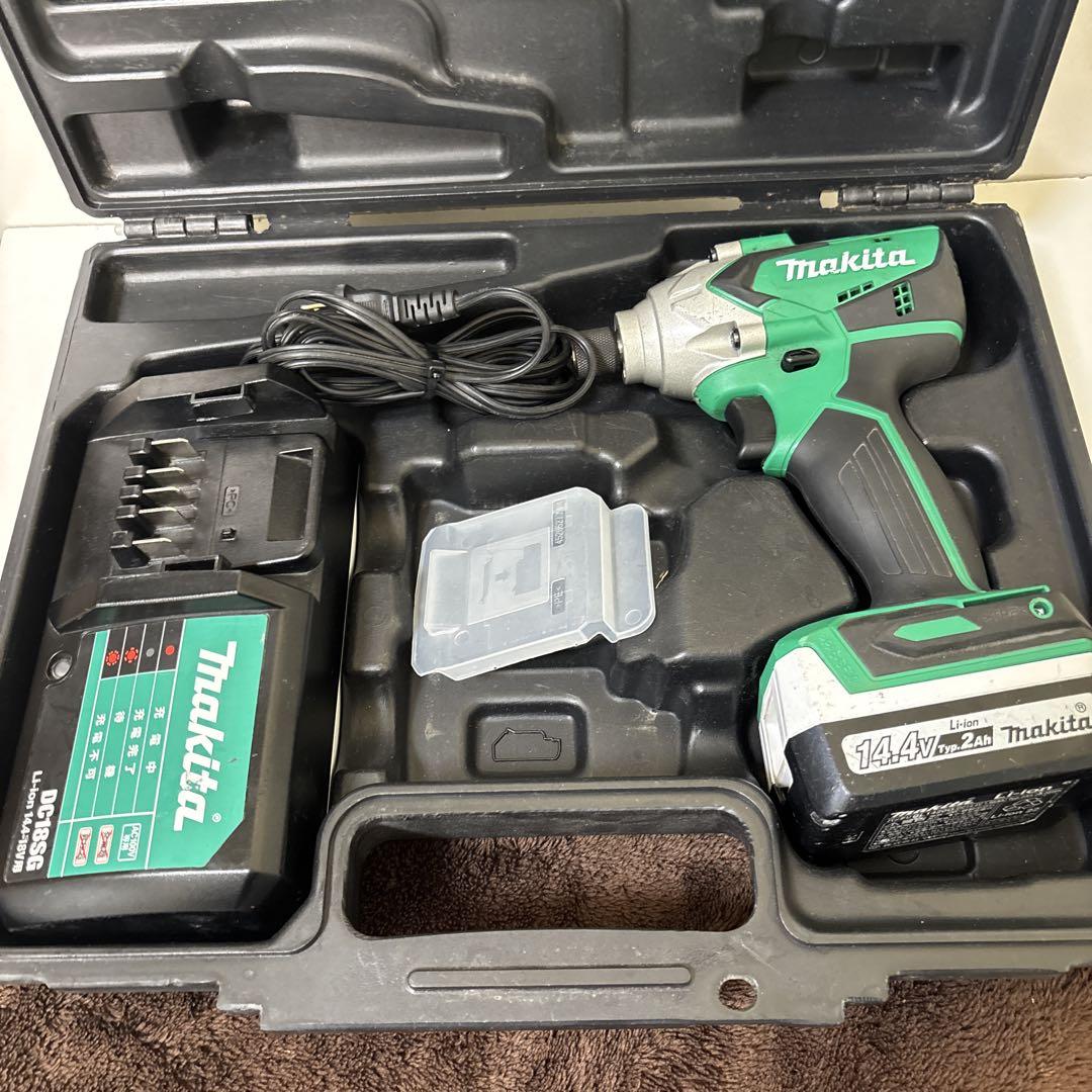 マキタ　M697DSX インパクトドライバー 14.4V 2Ah