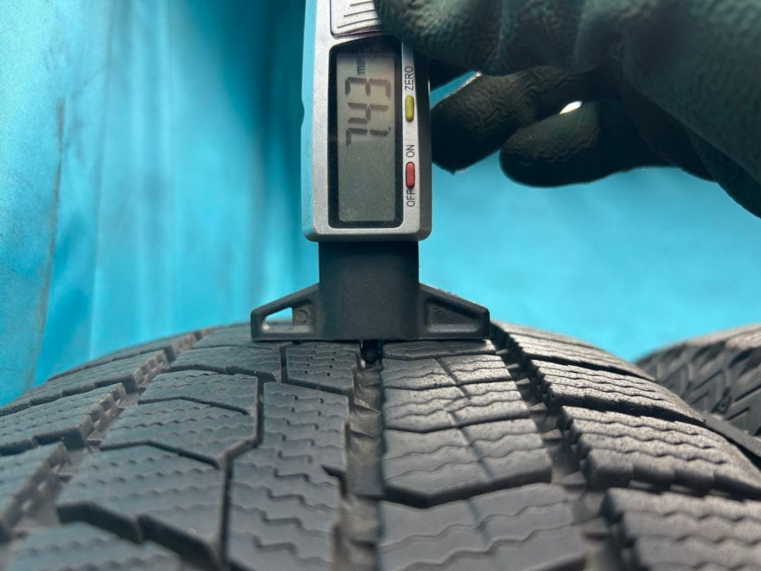 ①2022年製195/65R15バリ山！中古スタッドレスタイヤ2本セット ②2022年製195/65R15バリ山！中古スタッドレスタイヤ2本セット